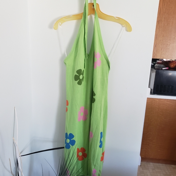 Glamorous care halter dress - Picture 4 of 6